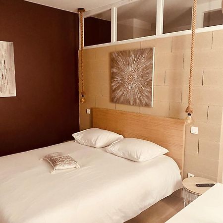 Suite 24 Appart'Hotel-3 Etoiles Le Creusot Pokój zdjęcie