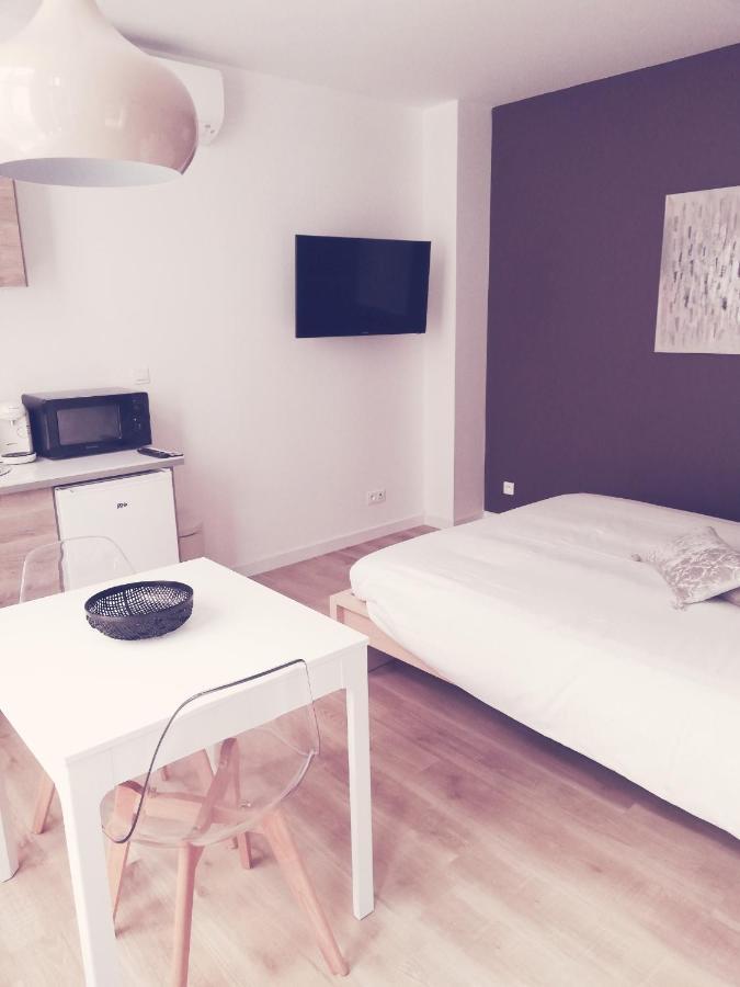 Suite 24 Appart'Hotel-3 Etoiles Le Creusot Zewnętrze zdjęcie