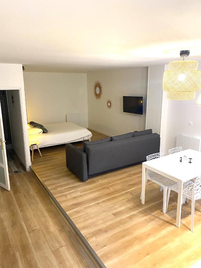 Suite 24 Appart'Hotel-3 Etoiles Le Creusot Zewnętrze zdjęcie