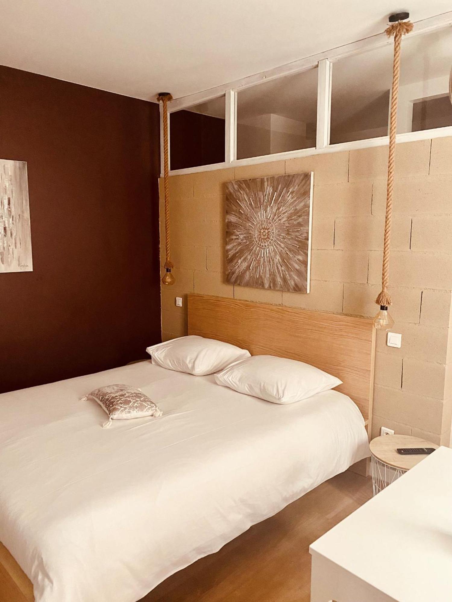 Suite 24 Appart'Hotel-3 Etoiles Le Creusot Pokój zdjęcie
